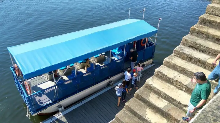 Visita al Castillo de Almourol Grupo Tour Espanhol